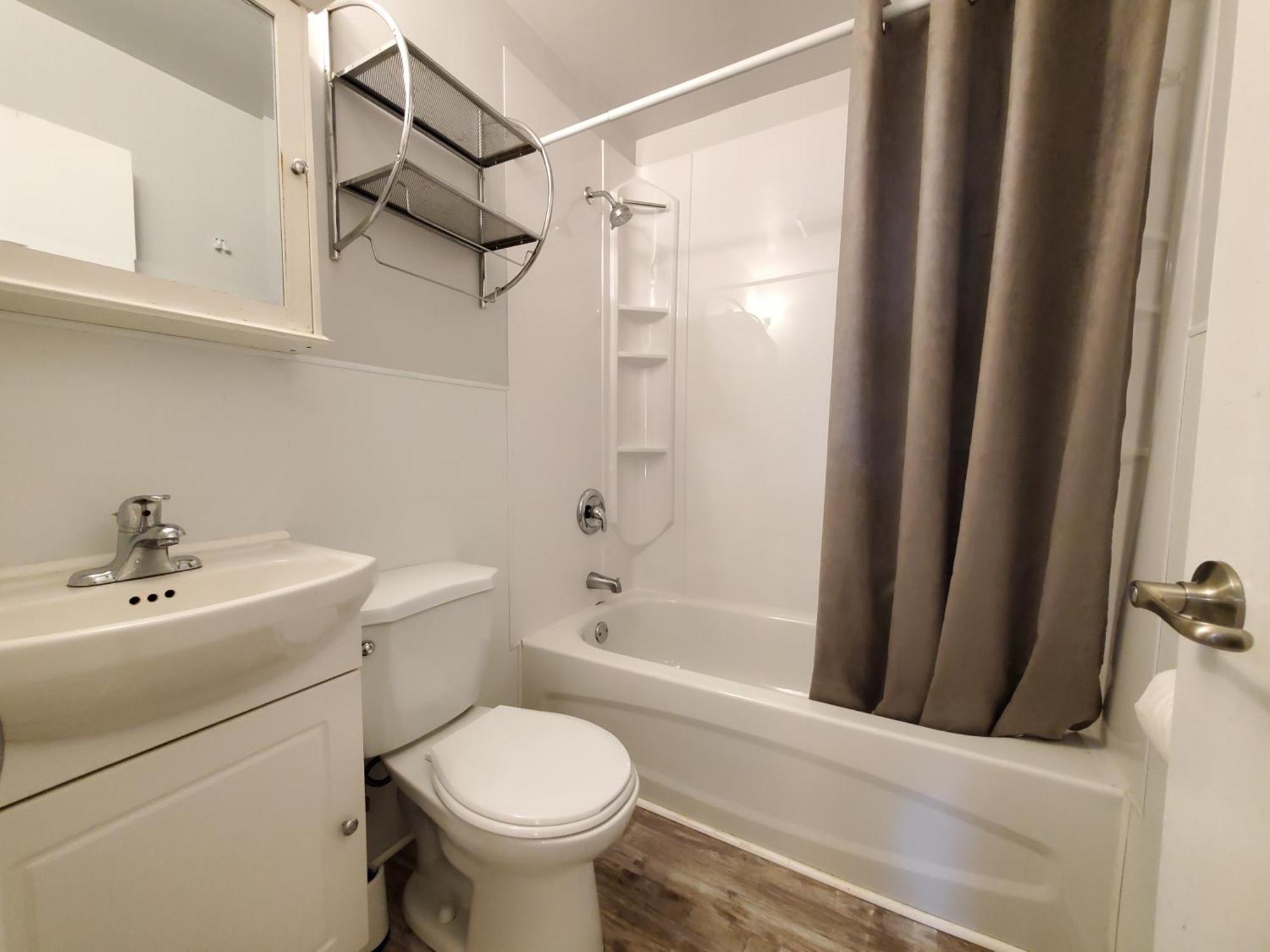 Modern Private 1Br Apt. W/Free Prkg + Fast Wi-Fi Sault Ste. Marie Exteriér fotografie