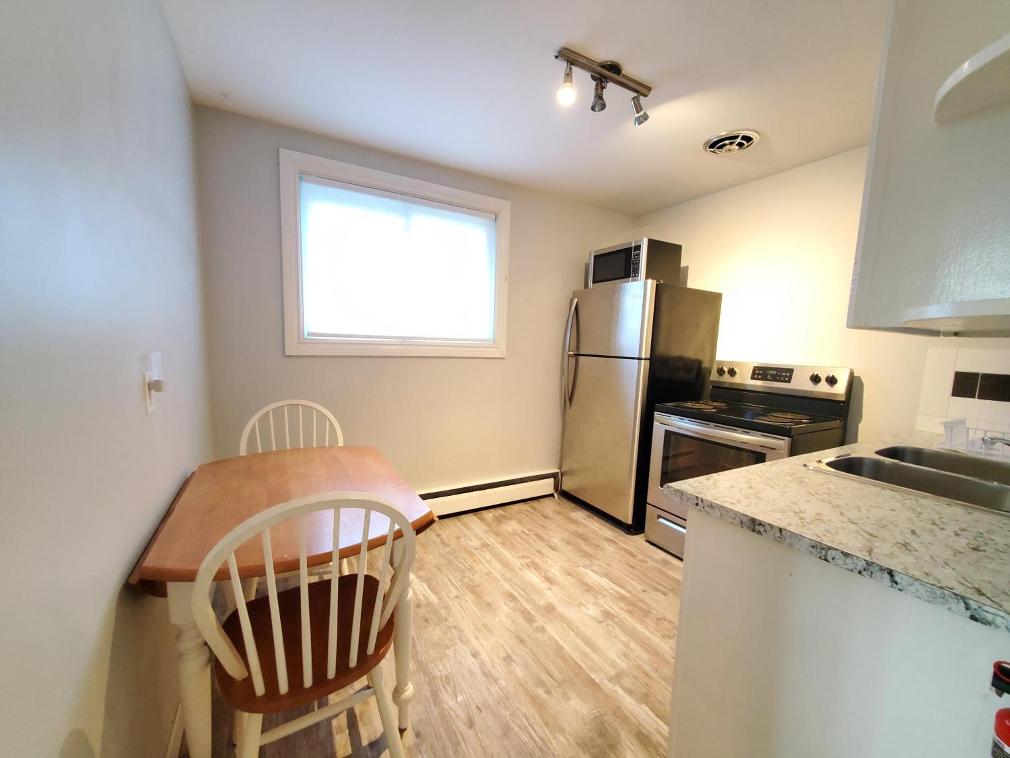 Modern Private 1Br Apt. W/Free Prkg + Fast Wi-Fi Sault Ste. Marie Exteriér fotografie