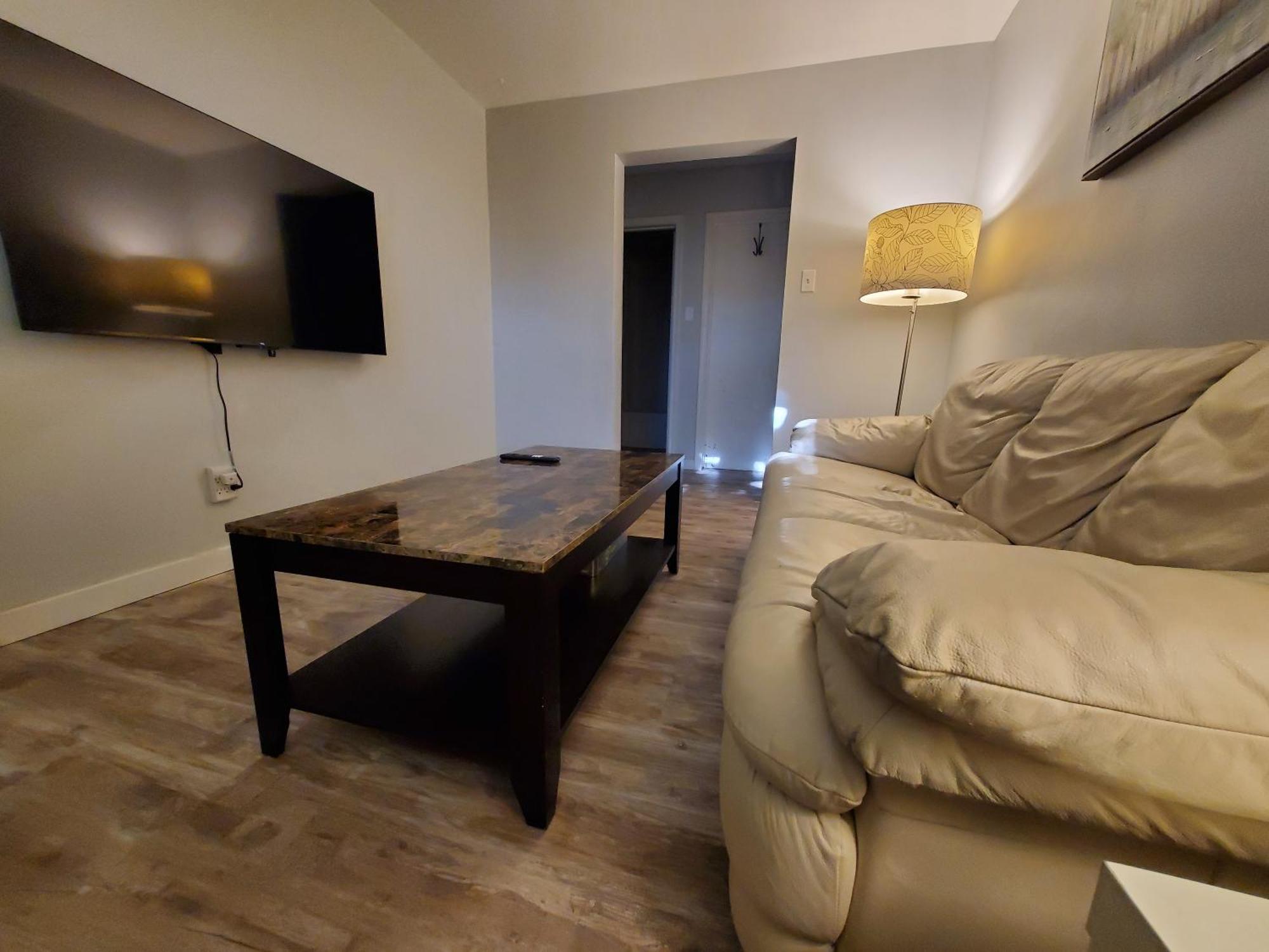 Modern Private 1Br Apt. W/Free Prkg + Fast Wi-Fi Sault Ste. Marie Exteriér fotografie